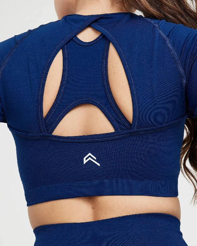 Effortless Seamless Long Sleeve Crop Top | Midnight