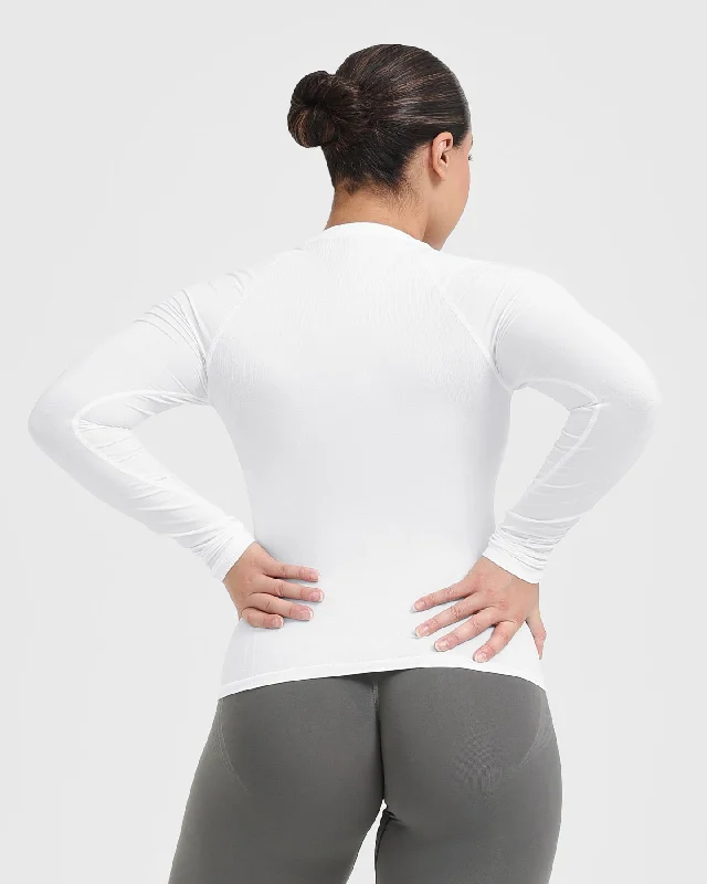 Go To Seamless Fitted Long Sleeve Top | White