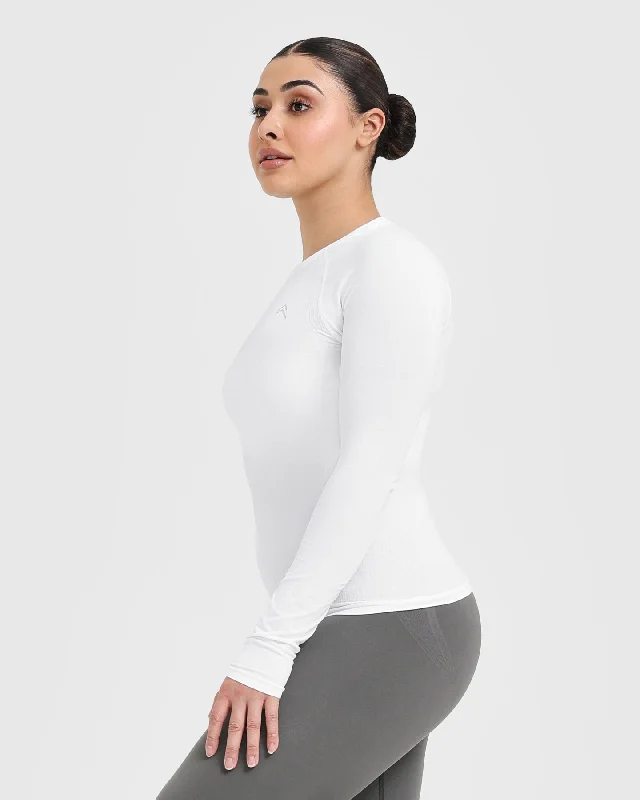 Go To Seamless Fitted Long Sleeve Top | White