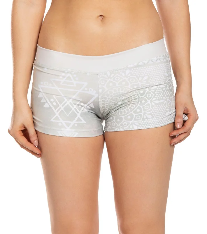 Mika Yoga Wear Lucia Printed Hot Yoga Shorts Mystic Henna