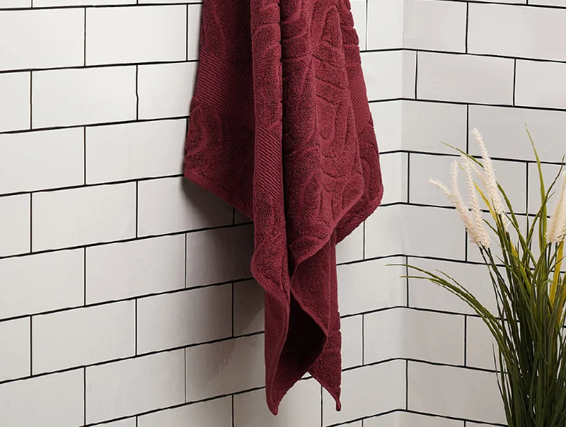 Red 100% Cotton Bath Towel - Jamevar By Spaces