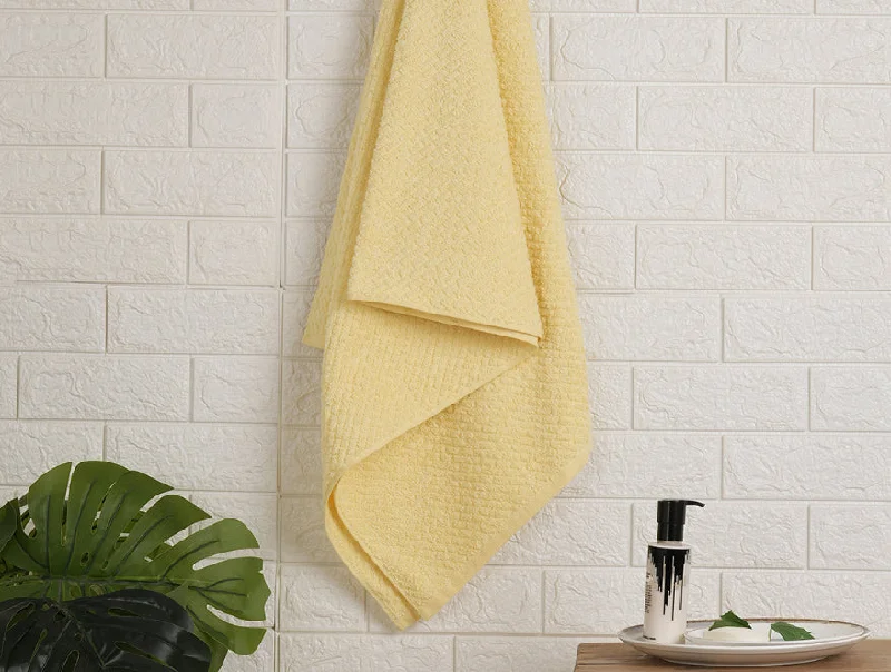 Pale Banana - Light Yellow 100% Cotton Bath Towel - Genesis By Spaces