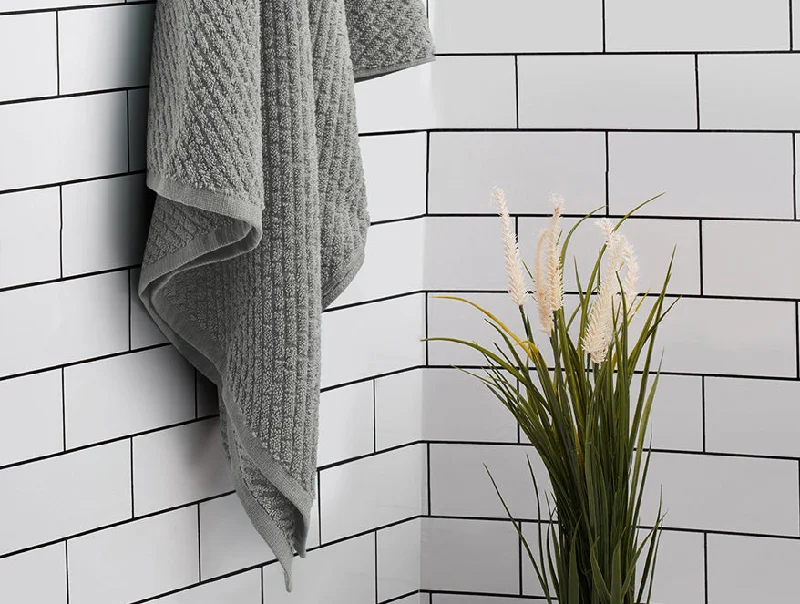 Ultimate Grey - Grey 100% Cotton Bath Towel - Genesis By Spaces