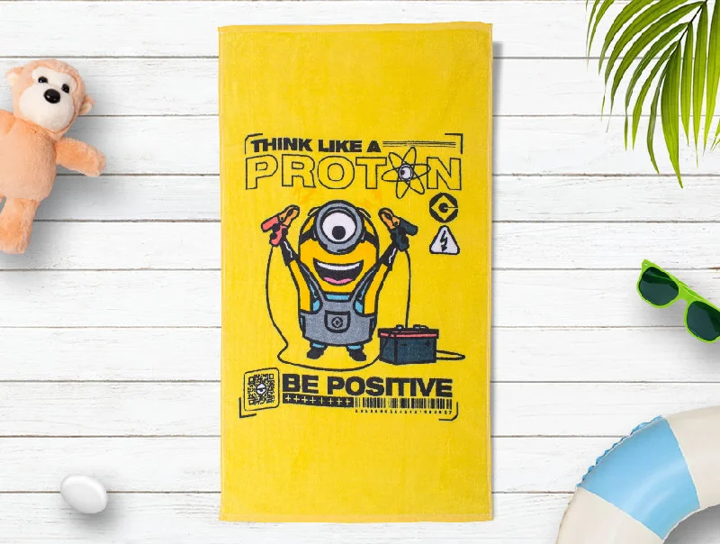 Yellow 100% Cotton Bath Towel - Marvel Minions By Spaces