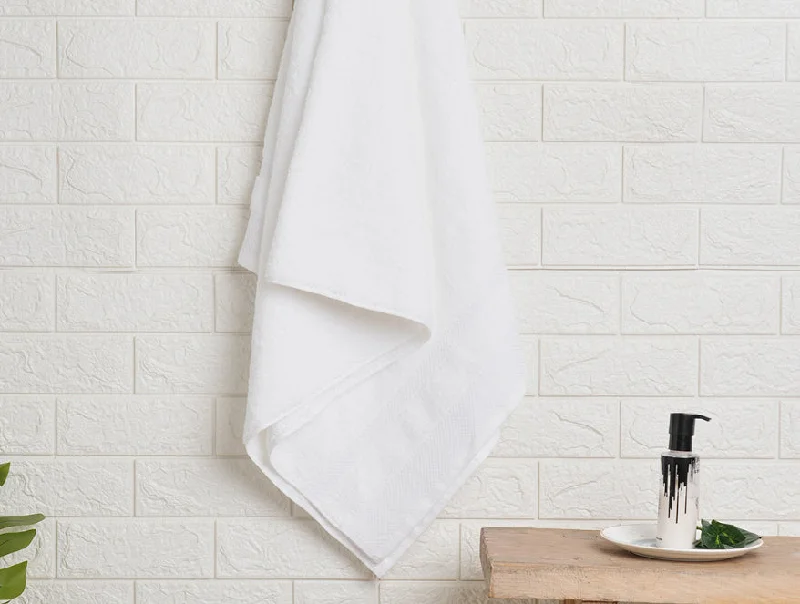 White  Hygro Cotton Bath Towel - Hygro By Spaces