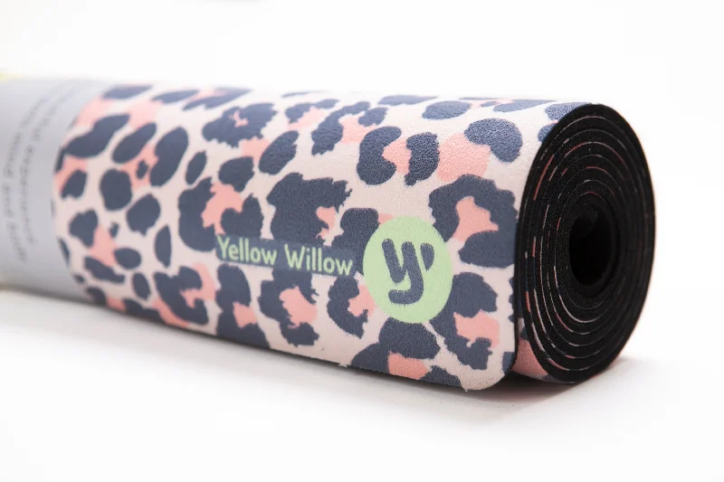 Yoga Mat: BLUSH LEOPARD