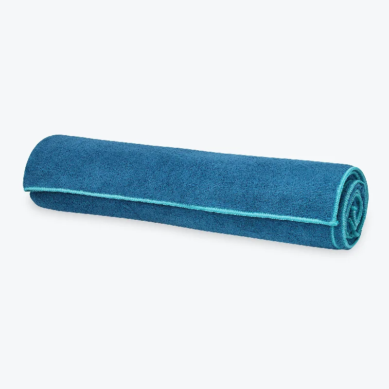 Stay-Put Yoga Towel